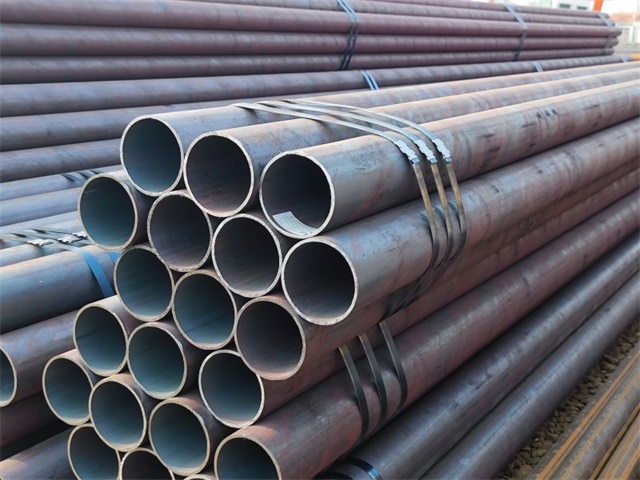 金乡15CrMoG热轧无缝钢管